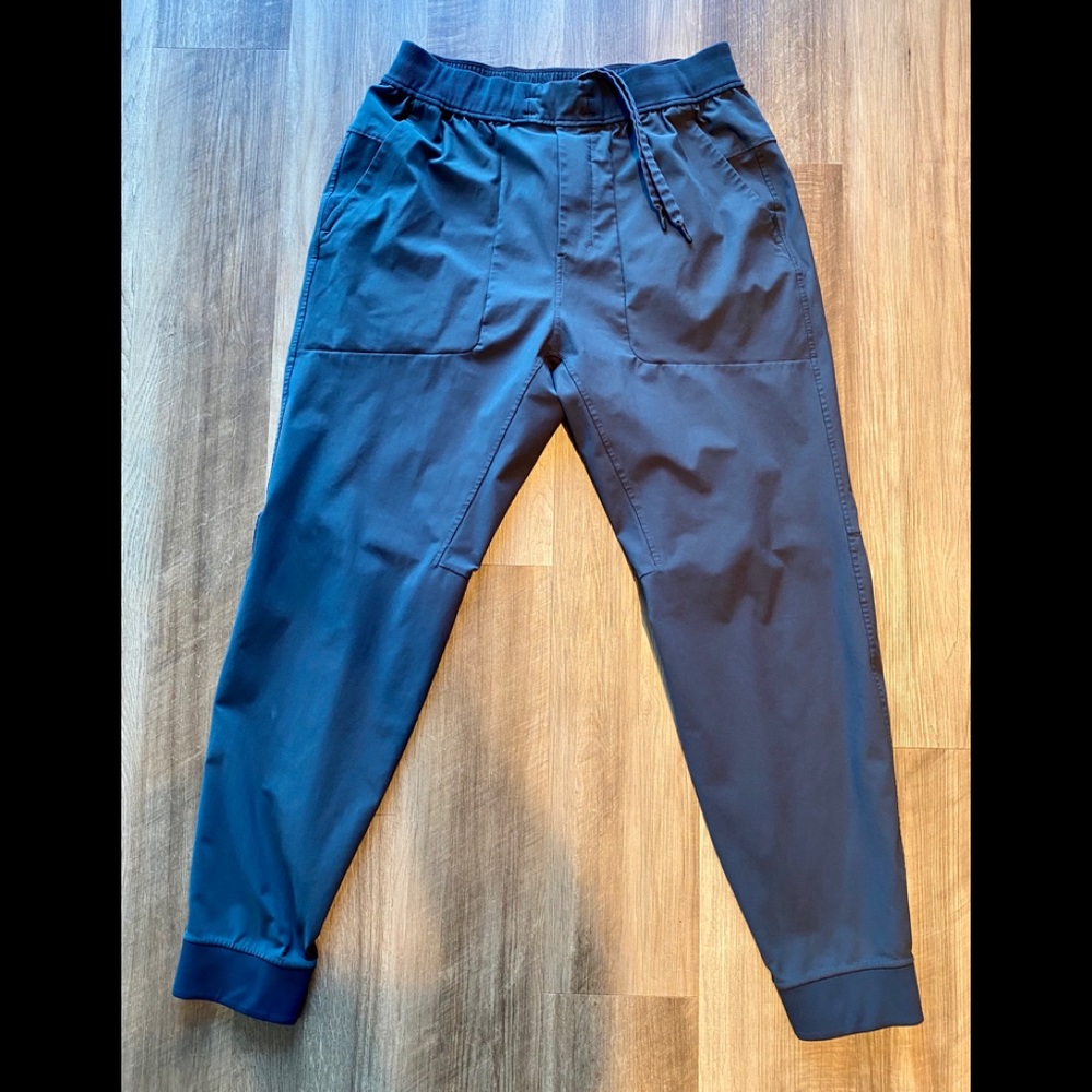 Lululemon grey joggers